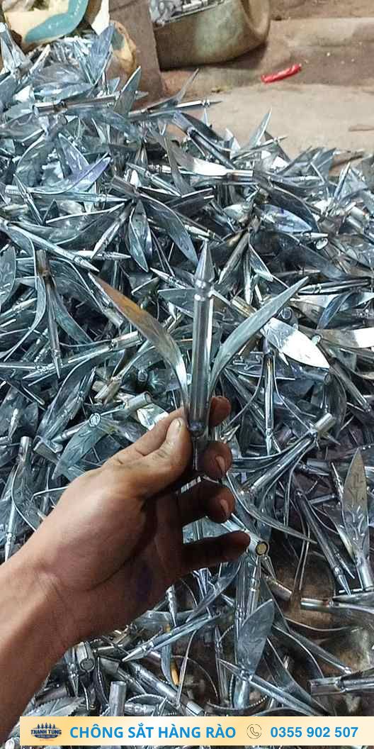 Mẫu chi tiết chông sắt cầm thực tế