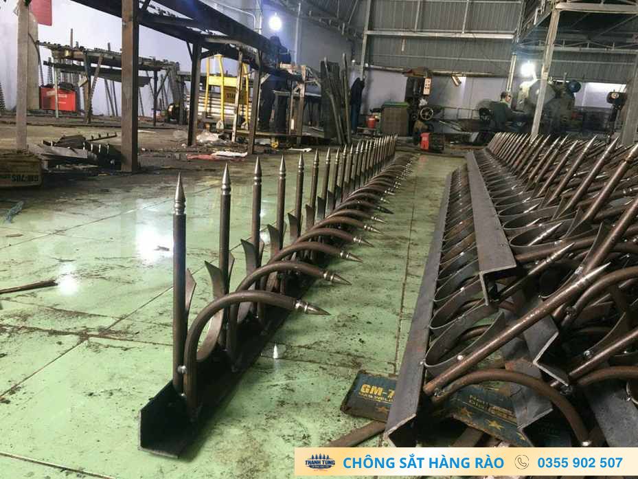 Các thanh chông sắt đã lắp ráp